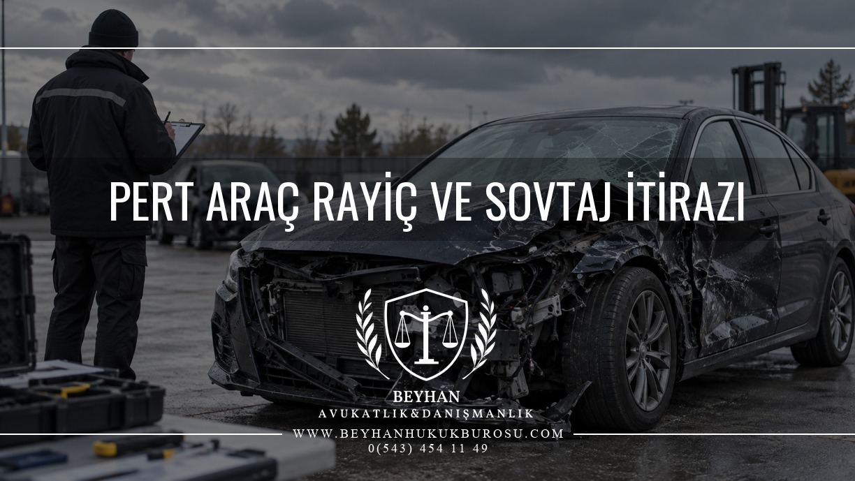 Pert araç rayiç bedeli ve sovtaj incelemesini anlatan ağır hasarlı araç görseli.