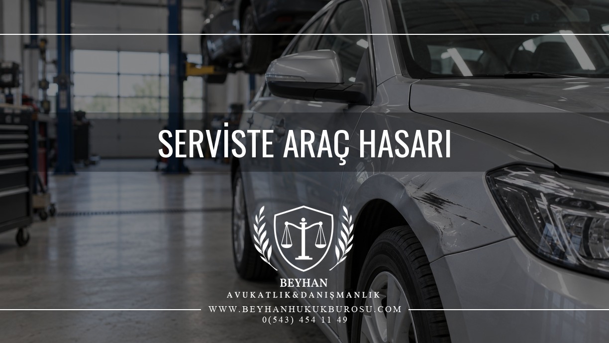 Servis atölyesinde ön çamurluğu çizilmiş aracın yer aldığı Serviste Araç Hasarı kapağı