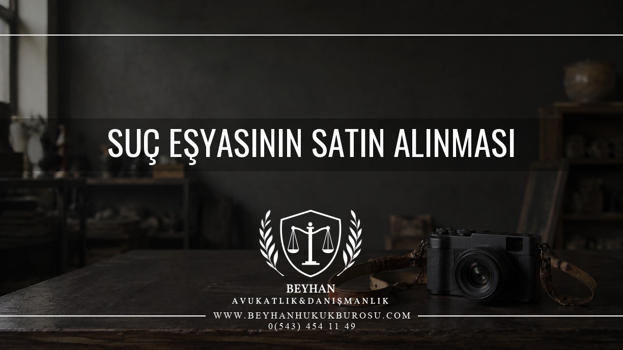 Suç eşyasının satın alınması makalesi için ikinci el fotoğraf makinesini gösteren kapak.