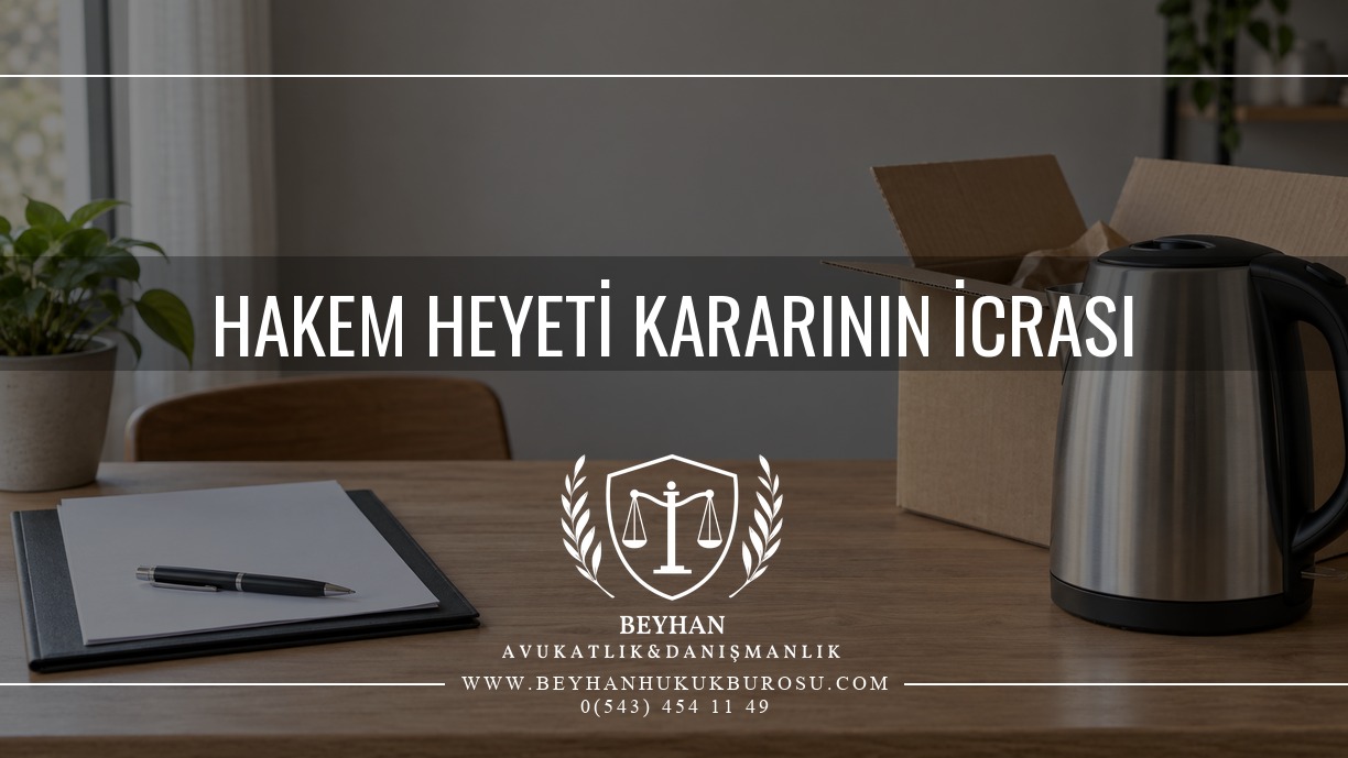 Tüketici hakem heyeti kararının icrası konulu kapakta kutulu ev eşyası ve belge.