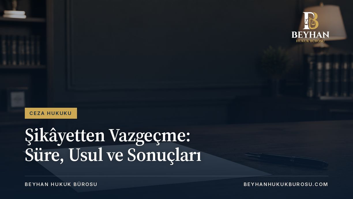 Şikâyetten vazgeçme konulu makale için boş belge ve kalem temalı kapak.