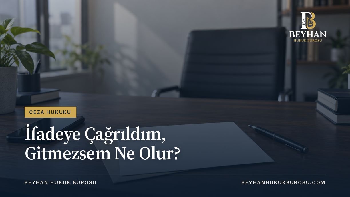 İfadeye çağrıldım başlıklı rehberin kapağında davetiye kâğıdı, zarf, telefon ve kalem.