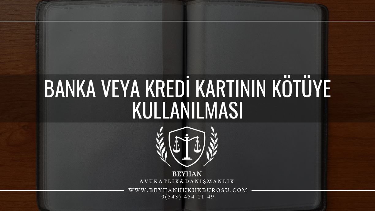 Banka veya Kredi Kartının Kötüye Kullanılması TCK 245 2026 Boş bir kart cüzdanı; banka veya kredi kartının kötüye kullanılması konusunu anlatan kapak fotoğrafı