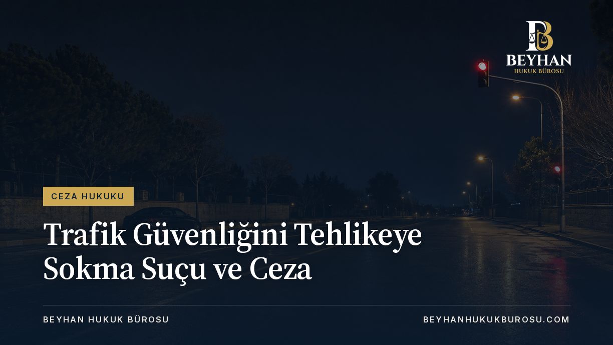 Trafik güvenliğini tehlikeye sokma suçu için gece yol ve trafik ışığı temalı kapak.